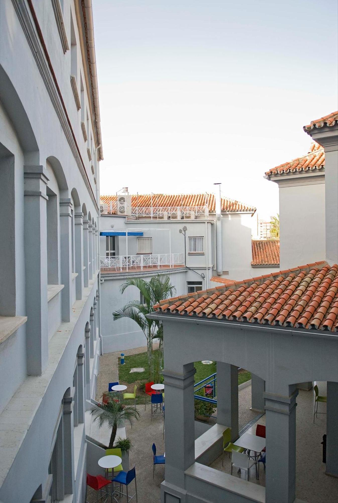 Albergue Inturjoven Malaga Bagian luar foto