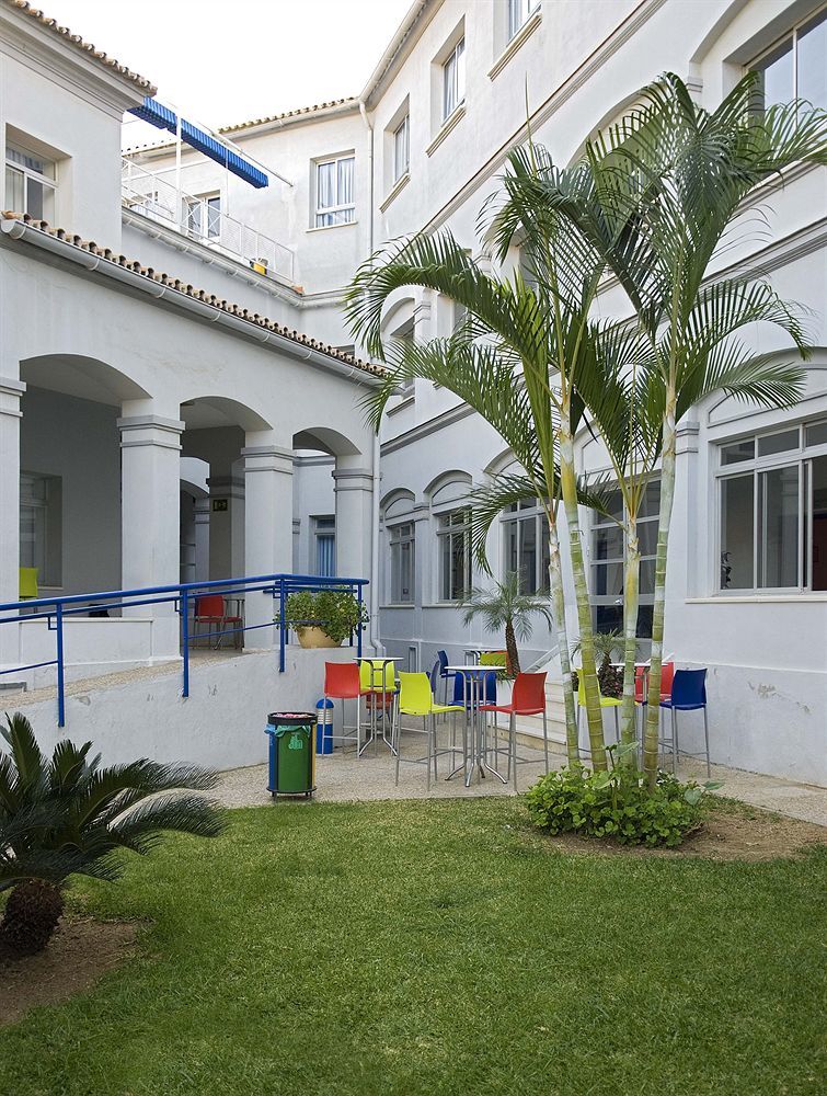 Albergue Inturjoven Malaga Bagian luar foto