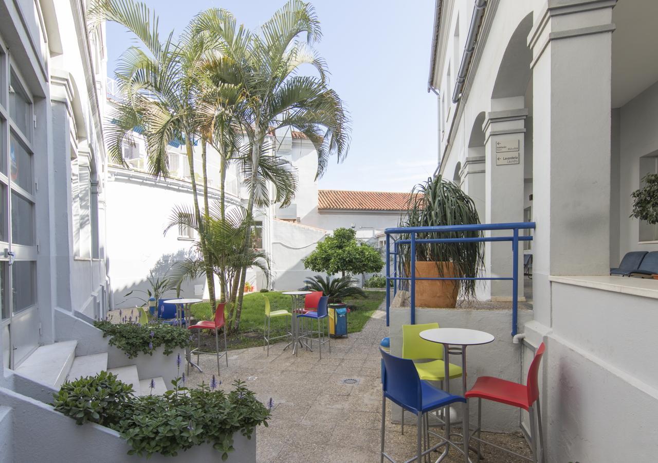 Albergue Inturjoven Malaga Bagian luar foto