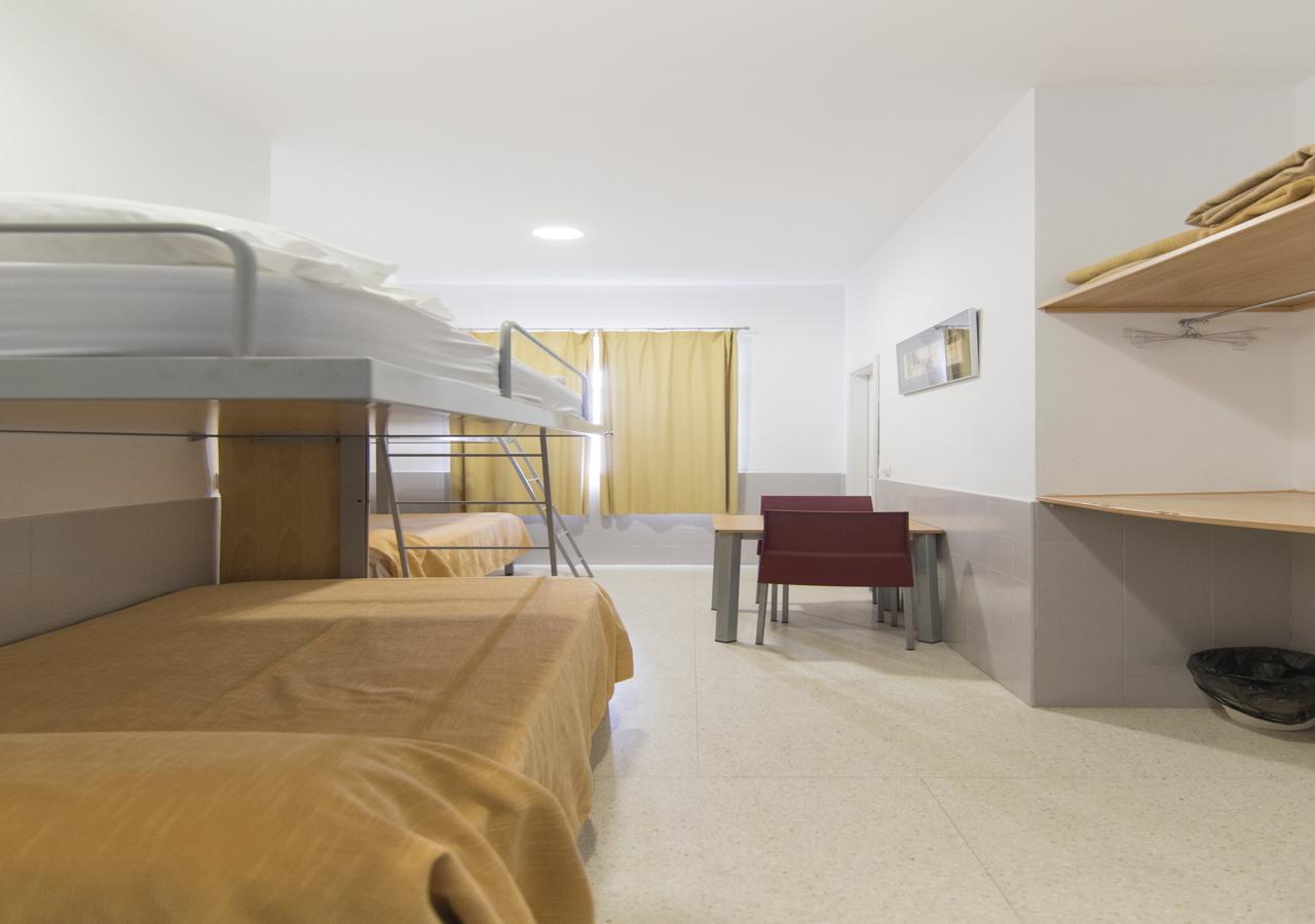 Albergue Inturjoven Malaga Bagian luar foto